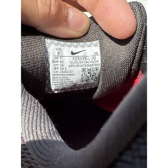 Athletic_Shoes